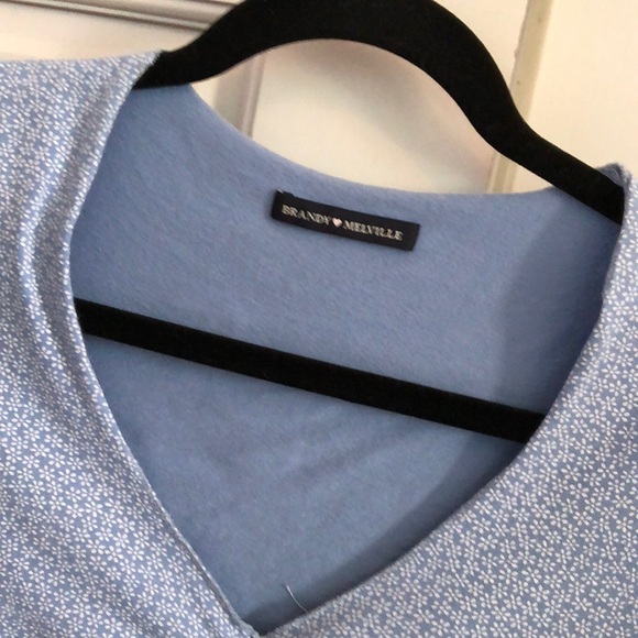 Brandy Melville Blue and White Gina Top - Picture 3 of 3